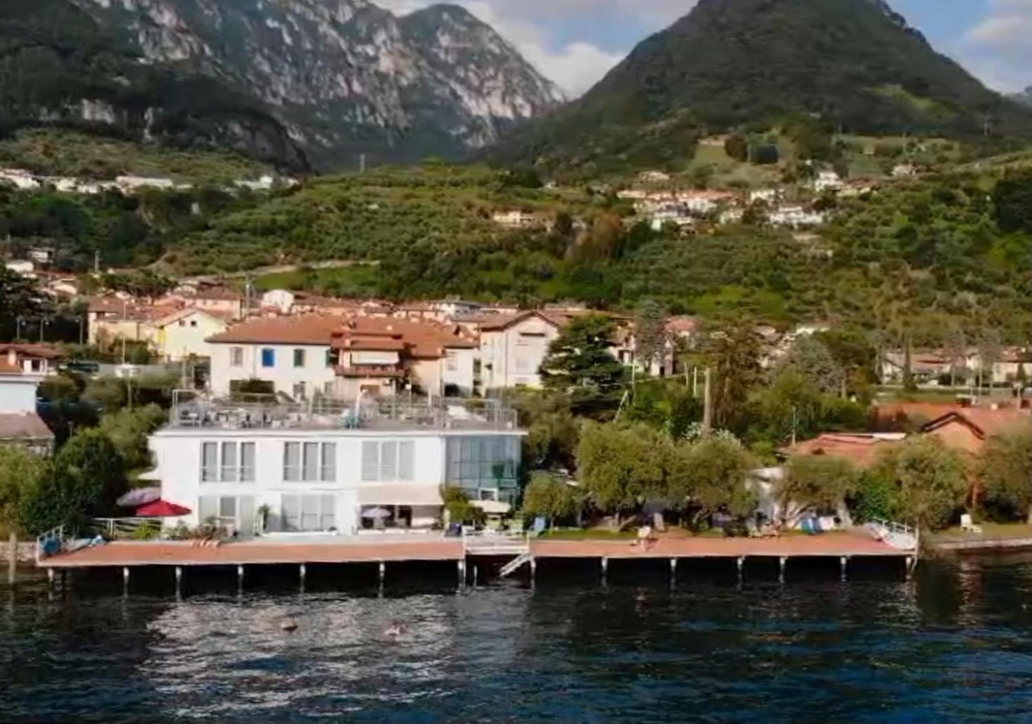 Direttamente Al Lago Apartments Marone Eksteriør billede